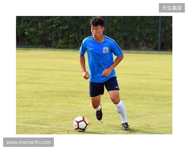 朱辰杰:自己在国家队算中生代球员,希望分享一些经验给年轻球员